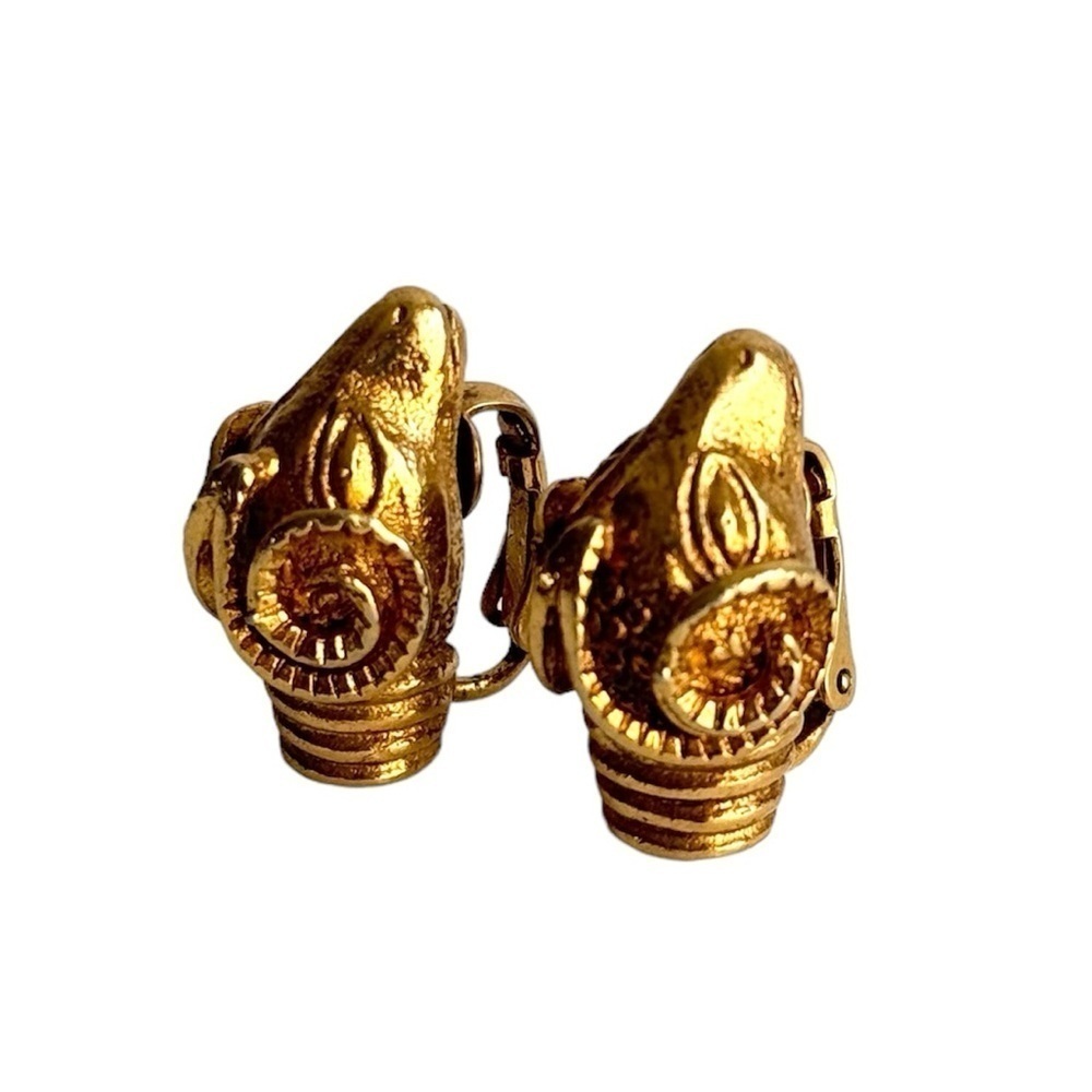Vintage Rams Head Earrings Gold Tone Clip-on‎ Aries Astrology Zodiac Corocraft